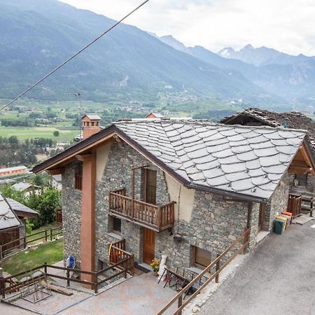 Casa Alpina - Sarre Apartamento Aosta Exterior foto