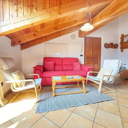 Casa Alpina - Sarre Apartamento Aosta Quarto foto