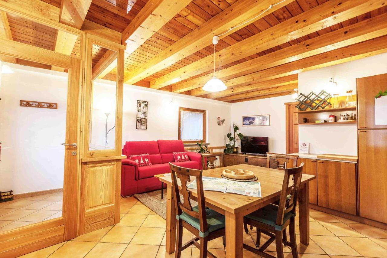 Casa Alpina - Sarre Apartamento Aosta Exterior foto