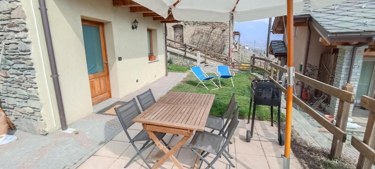 Casa Alpina - Sarre Apartamento Aosta Exterior foto